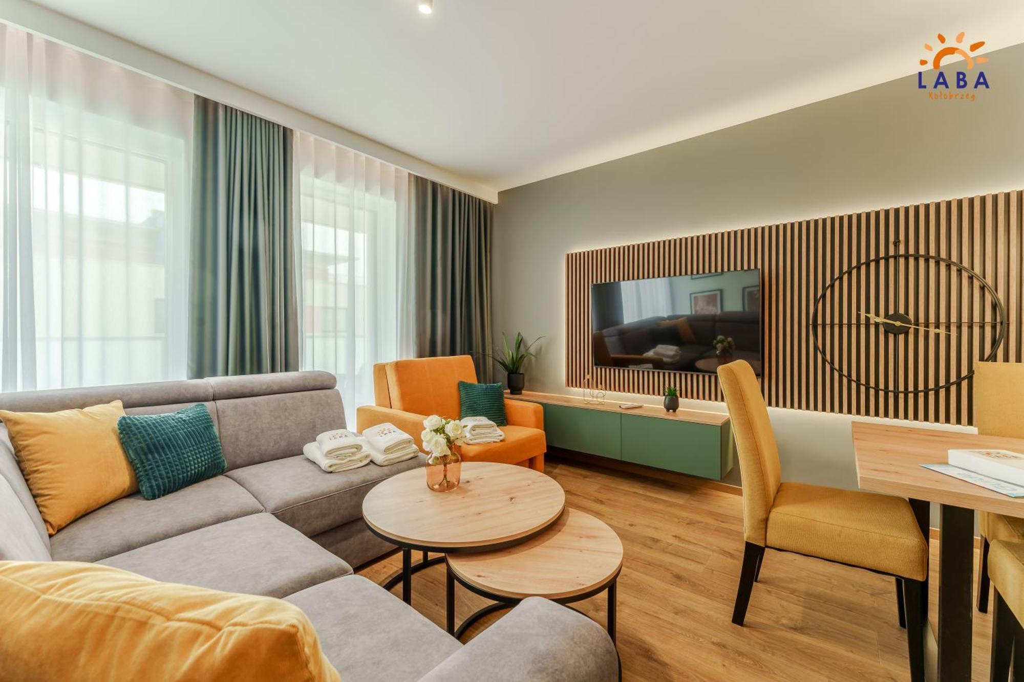 Laba Kolobrzeg Apartamenty Kollataja Z Parkingiem מראה חיצוני תמונה