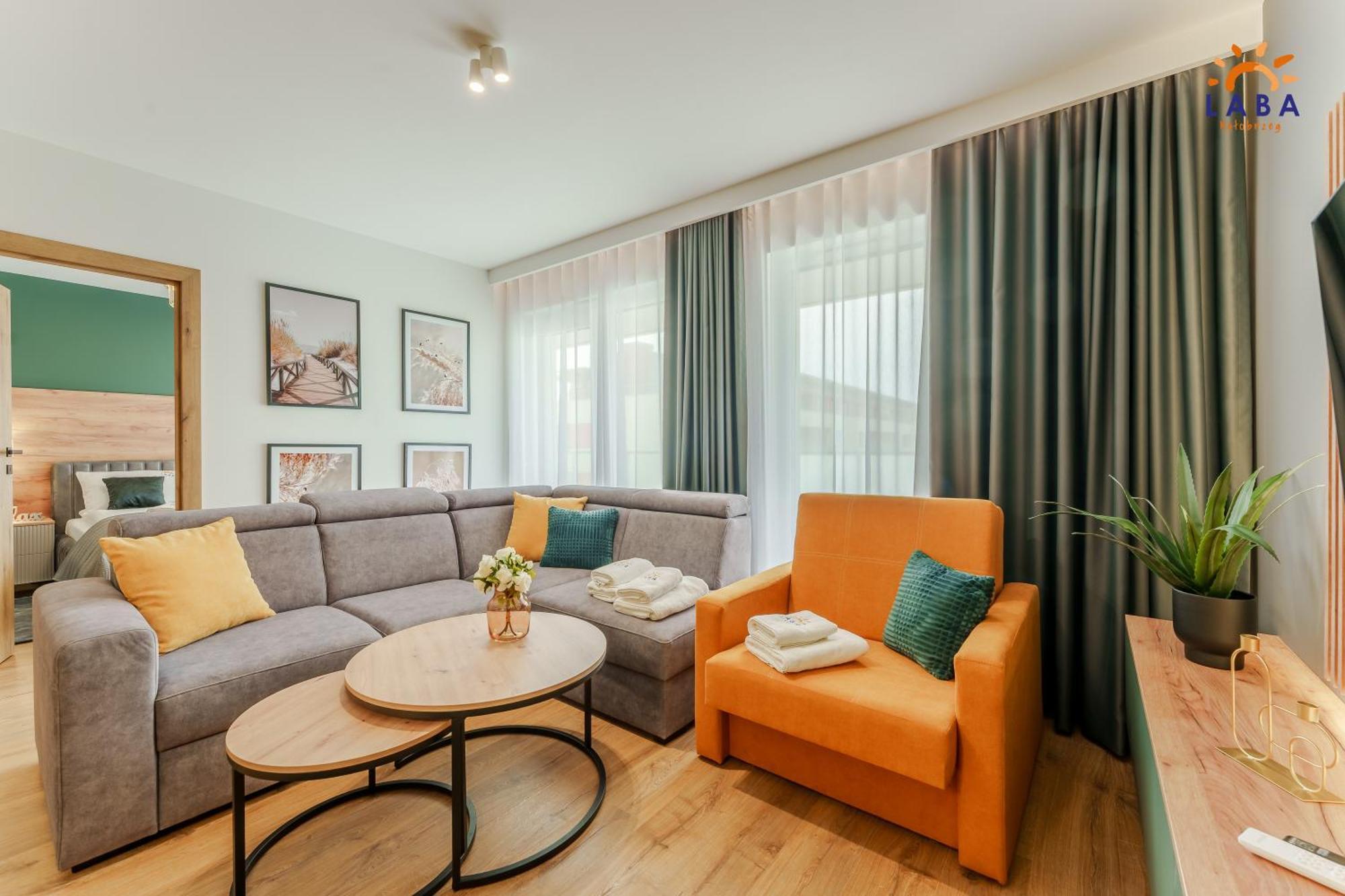 Laba Kolobrzeg Apartamenty Kollataja Z Parkingiem מראה חיצוני תמונה