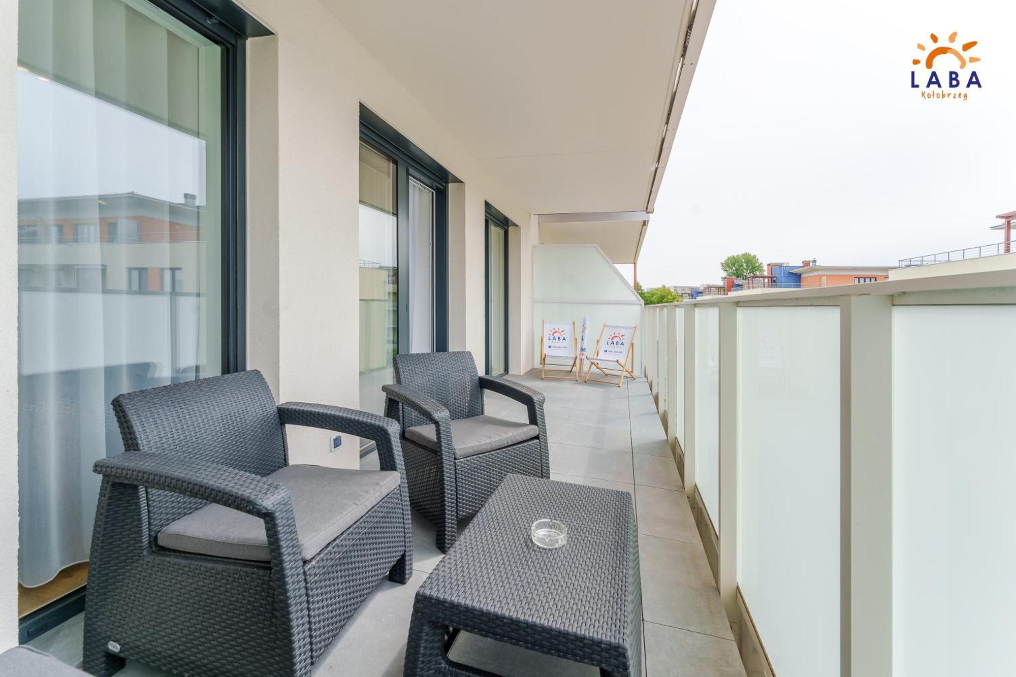 Laba Kolobrzeg Apartamenty Kollataja Z Parkingiem מראה חיצוני תמונה