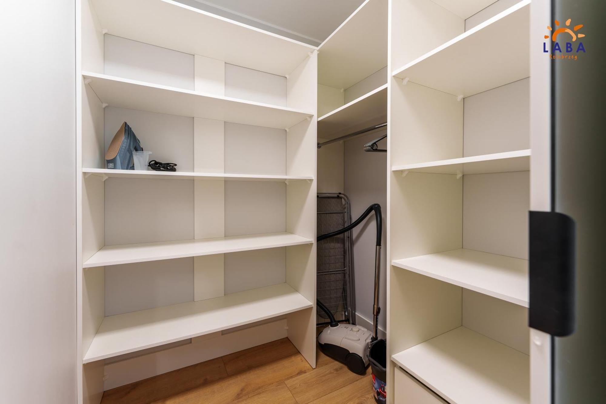 Laba Kolobrzeg Apartamenty Kollataja Z Parkingiem מראה חיצוני תמונה