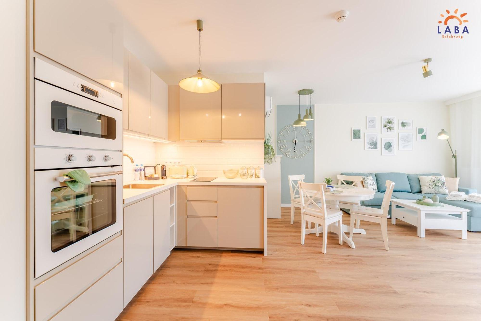 Laba Kolobrzeg Apartamenty Kollataja Z Parkingiem מראה חיצוני תמונה