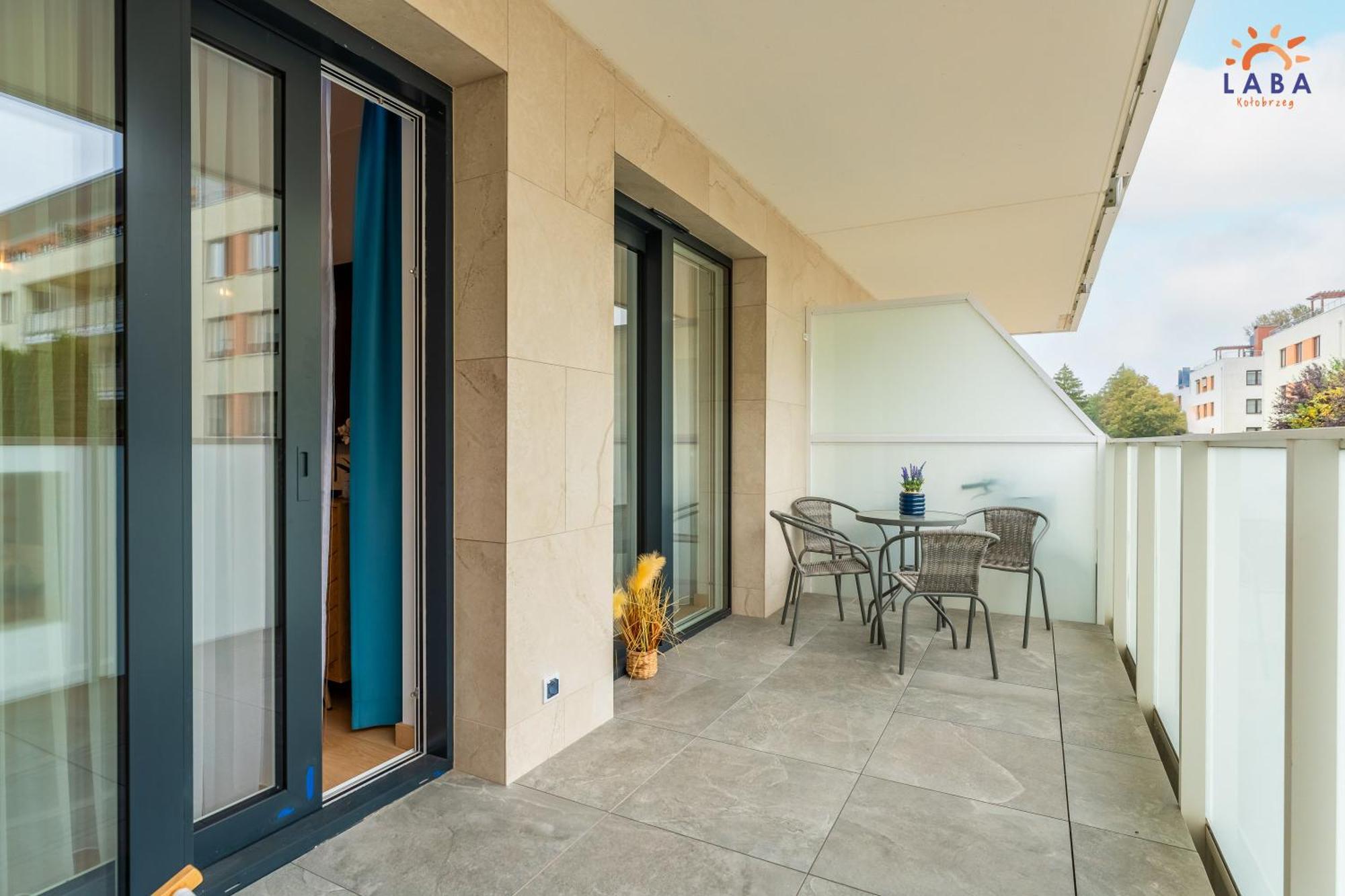 Laba Kolobrzeg Apartamenty Kollataja Z Parkingiem מראה חיצוני תמונה