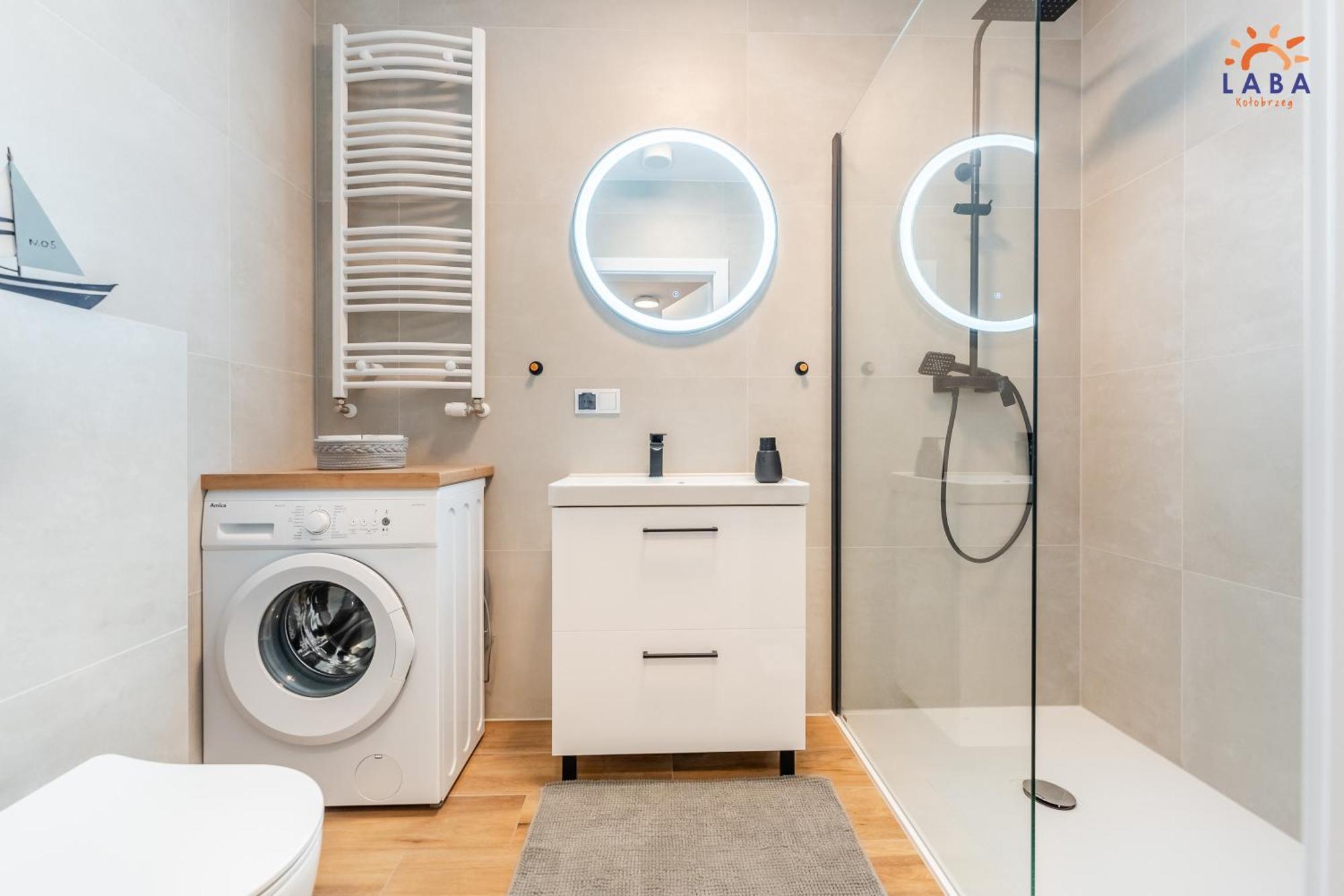 Laba Kolobrzeg Apartamenty Kollataja Z Parkingiem מראה חיצוני תמונה